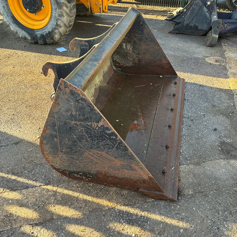 4m-6m Bucket Attachment JCB